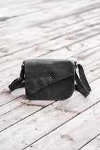 Load image into Gallery viewer, Dixie Handbag
