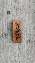 Load image into Gallery viewer, Floral Engraved Hair Clip

