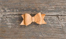 Load image into Gallery viewer, Small Leather Hair Bow
