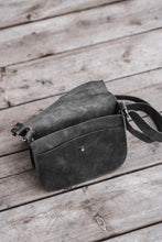 Load image into Gallery viewer, Dixie Handbag
